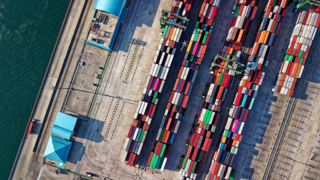 pexels-tomfisk-westgoldencargo@gmail.com